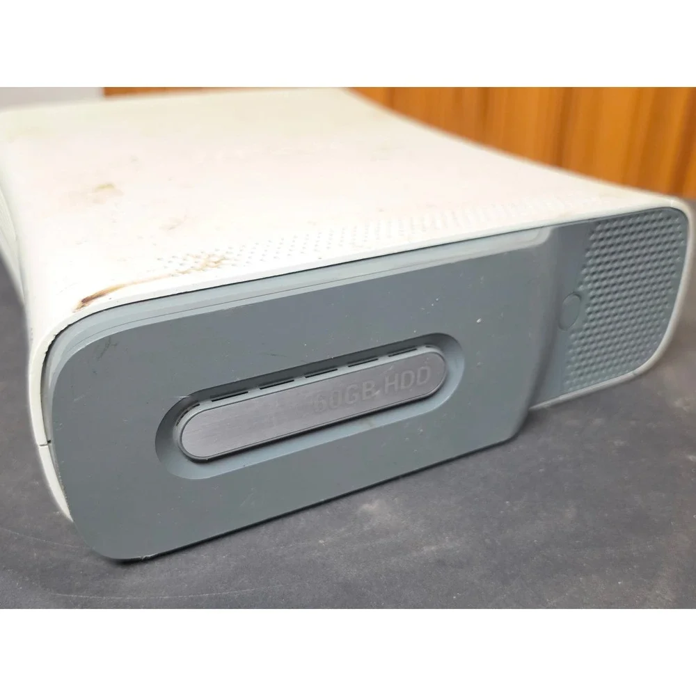 Powers on untested Microsoft Xbox 360 Pro Console White 60GB HDMIPort 2008-09-02